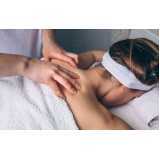 massagem relaxante clínica Ipês